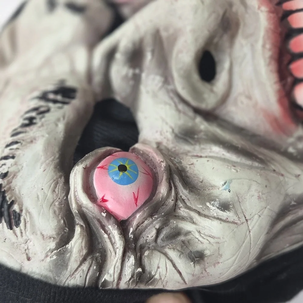 Vintage 4 Seasons Night Reaper Hooded Latex Mask Halloween Ghoul Vampire Fangs